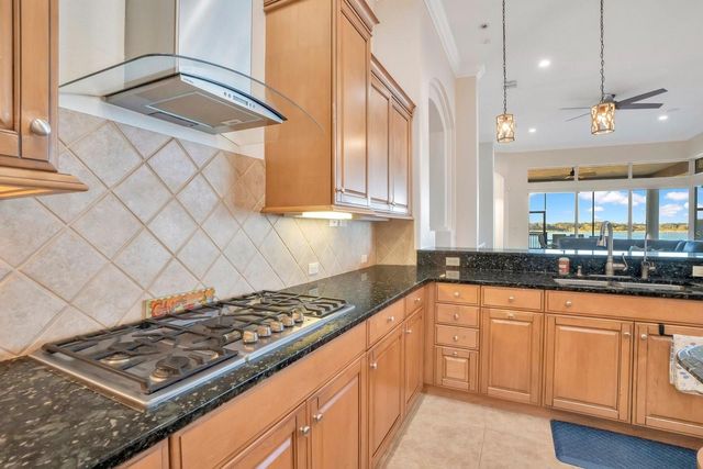 3040 HIGHLANDS BY THE LAKE WAY, Lakeland, FL 33812