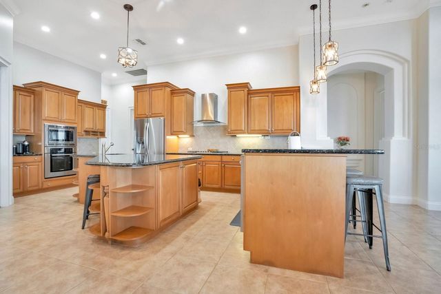 3040 HIGHLANDS BY THE LAKE WAY, Lakeland, FL 33812