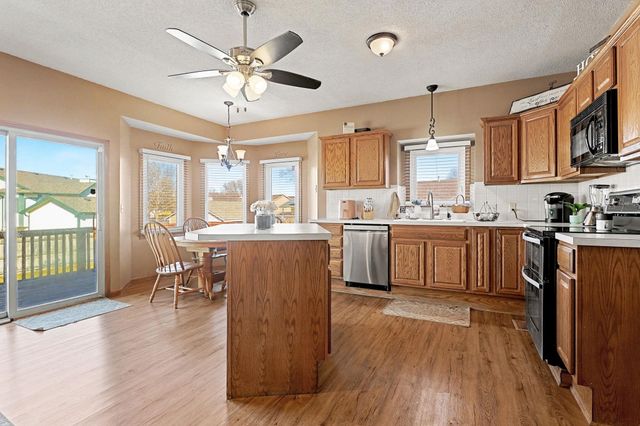 11806 W Dora St, Wichita, KS 67209