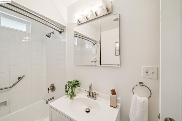 7201 Gladys Avenue, El Cerrito, CA 94530