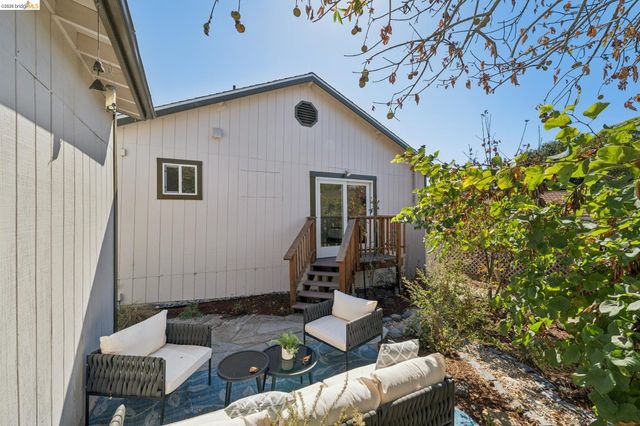 7201 Gladys Avenue, El Cerrito, CA 94530