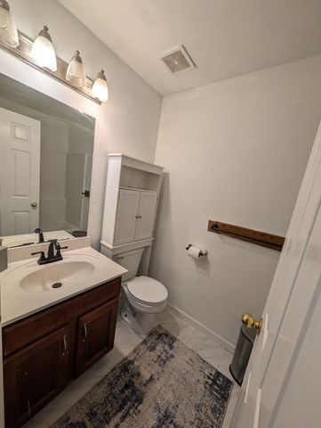3376 N Henderson Way, Clarksville, TN 37042