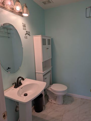 3376 N Henderson Way, Clarksville, TN 37042