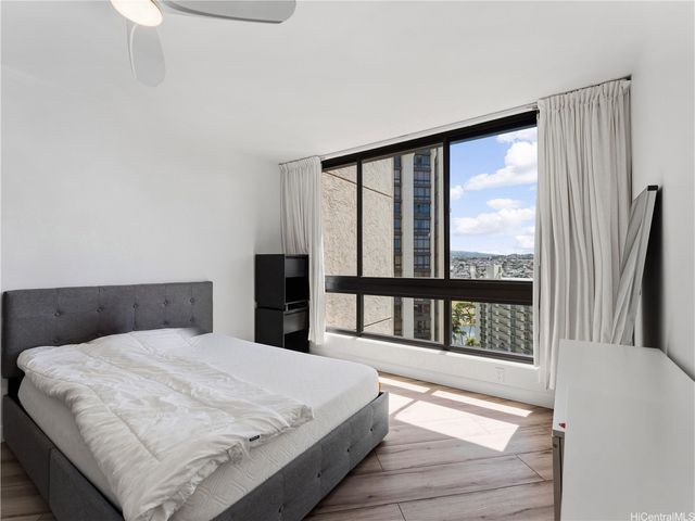 300 Wai Nani Way I1505, Honolulu, HI 96815