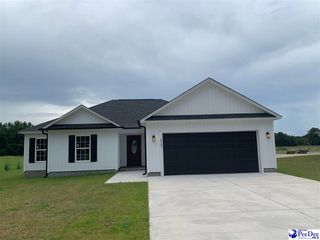 4982 E National Cemetery Road, Florence, SC 29506