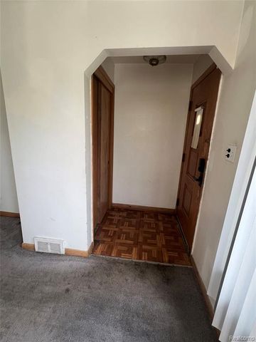9414 Appoline Street, Detroit, MI 48228
