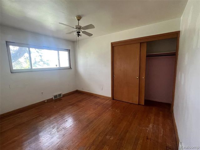9414 Appoline Street, Detroit, MI 48228