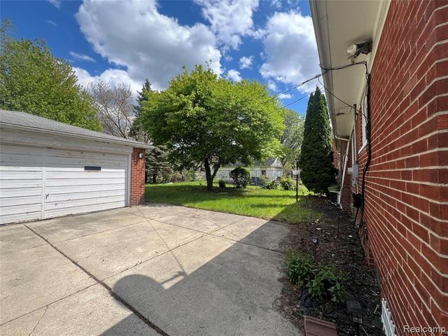 9414 Appoline Street, Detroit, MI 48228