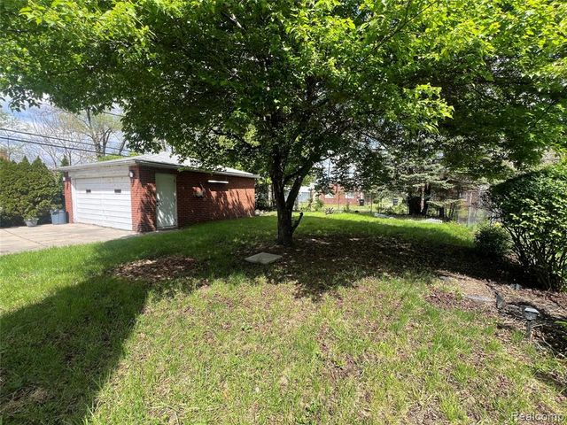9414 Appoline Street, Detroit, MI 48228