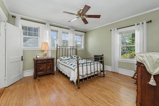 28 Garrison Ave, Haverhill, MA 01830