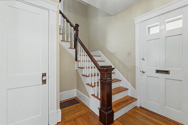 28 Garrison Ave, Haverhill, MA 01830