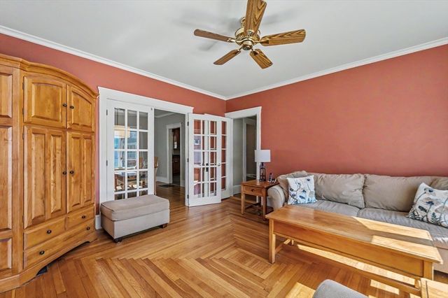 28 Garrison Ave, Haverhill, MA 01830