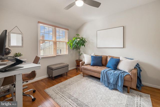 2312 N DEARING ST, Alexandria, VA 22302