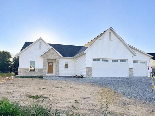 N8844 GALWAY LANE, Menasha, WI 54952