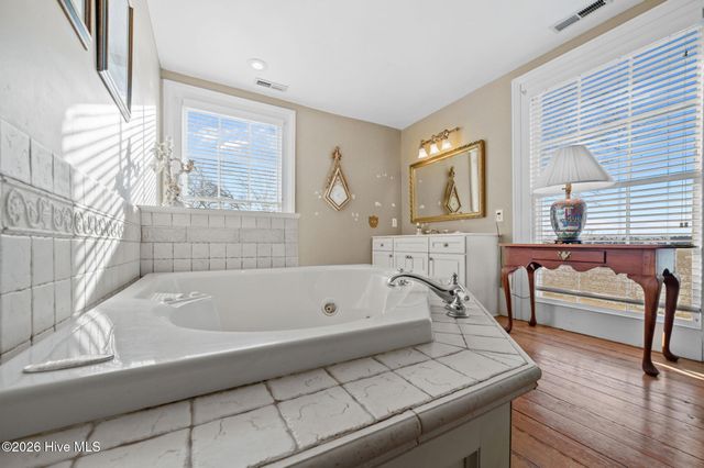 1287 Nc-121, Greenville, NC 27834