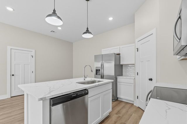17012 W Lawson St, Goddard, KS 67052