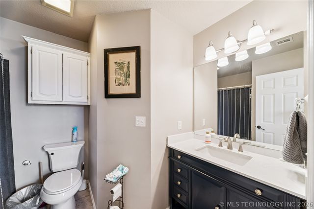 14353 N 106th East Avenue W, Collinsville, OK 74021