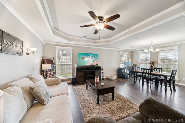 14353 N 106th East Avenue W, Collinsville, OK 74021