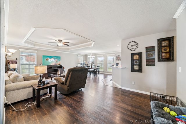 14353 N 106th East Avenue W, Collinsville, OK 74021