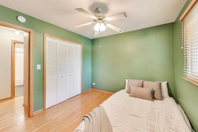 111 S Brighton Place, Arlington Heights, IL 60004