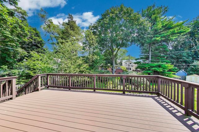 111 S Brighton Place, Arlington Heights, IL 60004