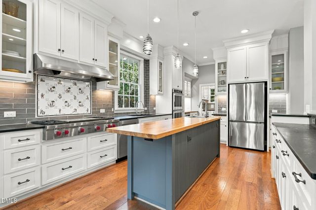 103 Commons Way Drive, Chapel Hill, NC 27516