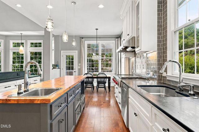 103 Commons Way Drive, Chapel Hill, NC 27516