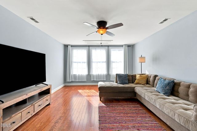 103 Commons Way Drive, Chapel Hill, NC 27516