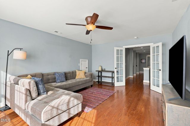 103 Commons Way Drive, Chapel Hill, NC 27516