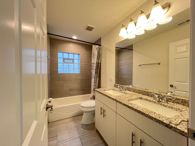 3220 S Ashland Avenue 3N, Chicago, IL 60609