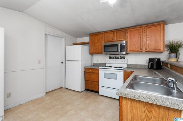 220 WOOD RIVER LANE, Talladega, AL 35160