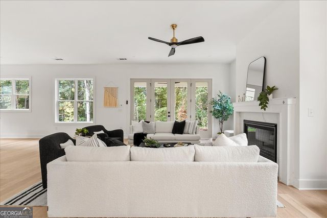 2253 Paul Avenue NW, Atlanta, GA 30318