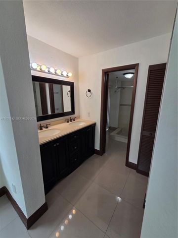 10120 SW 127th Avenue, Miami, FL 33186