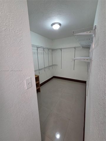 10120 SW 127th Avenue, Miami, FL 33186