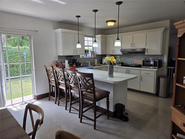 10120 SW 127th Avenue, Miami, FL 33186