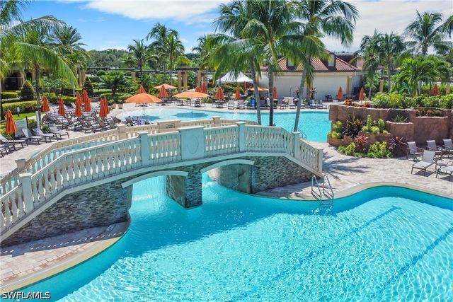 9820 Giaveno CIR 1446, Naples, FL 34113