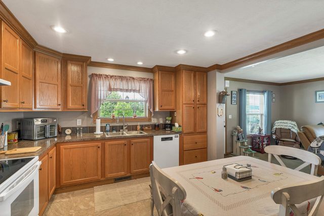 9 Morning Glory Drive, Franklin, NH 03235