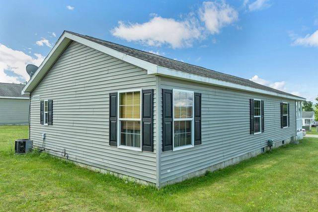 9 Morning Glory Drive, Franklin, NH 03235