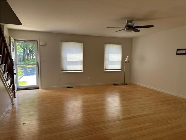 10 Fort Lee Court, Easton, PA 18040