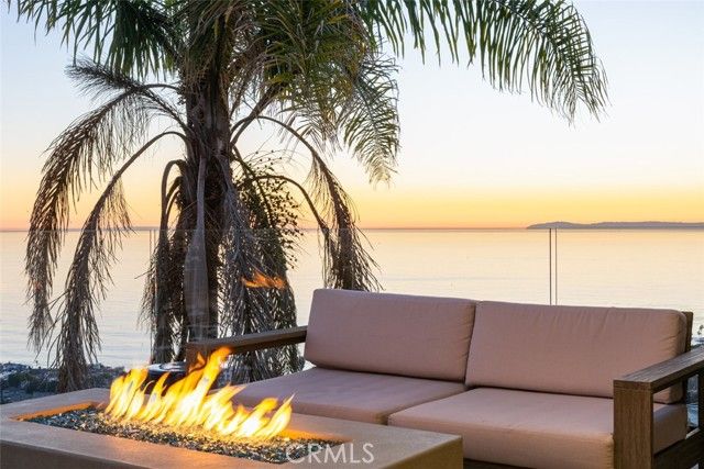 1238 Anacapa Way, Laguna Beach, CA 92651