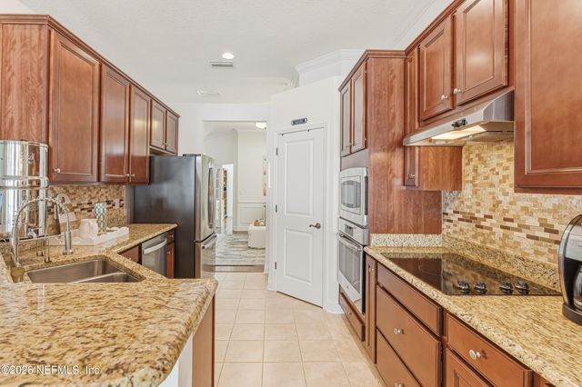 2104 BLUFF VIEW Road, St. Johns, FL 32259