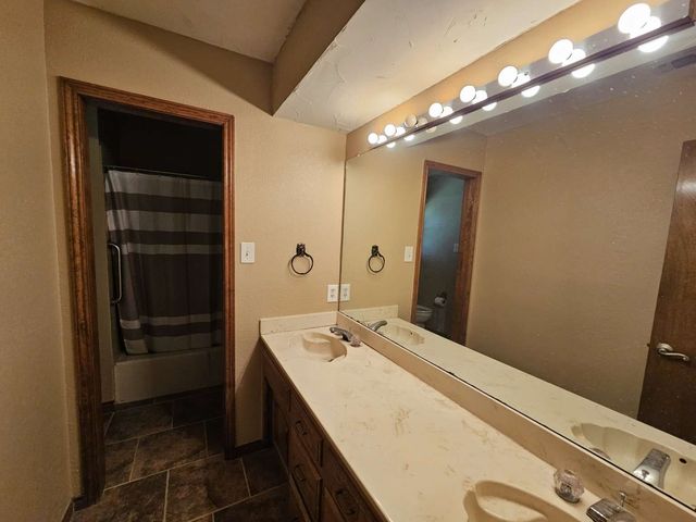 5317 Bello Vista Drive, Sherman, TX 75090