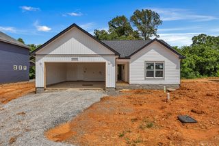 369 Galway Dr, Clarksville, TN 37042