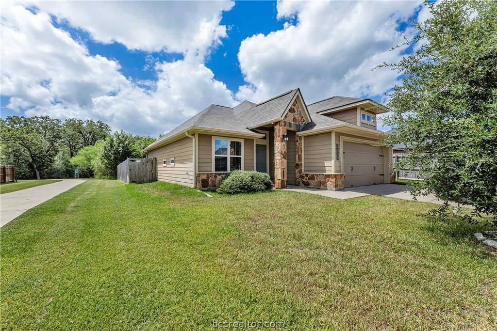 2029 Jester Trail, Bryan, TX 77807 — exterior