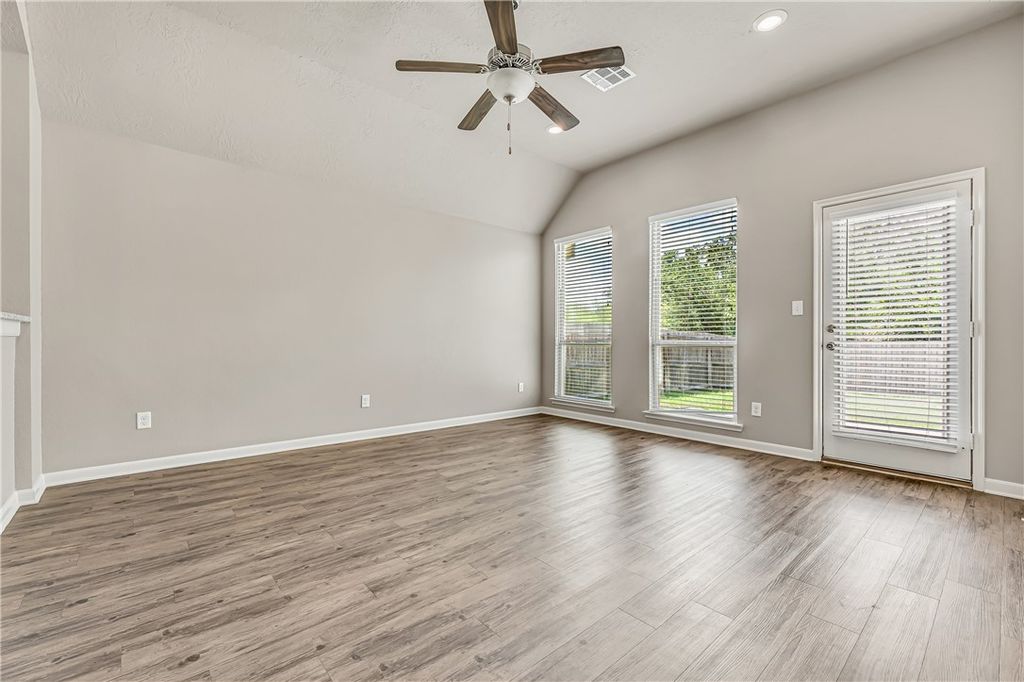 2029 Jester Trail, Bryan, TX 77807 — photo 3