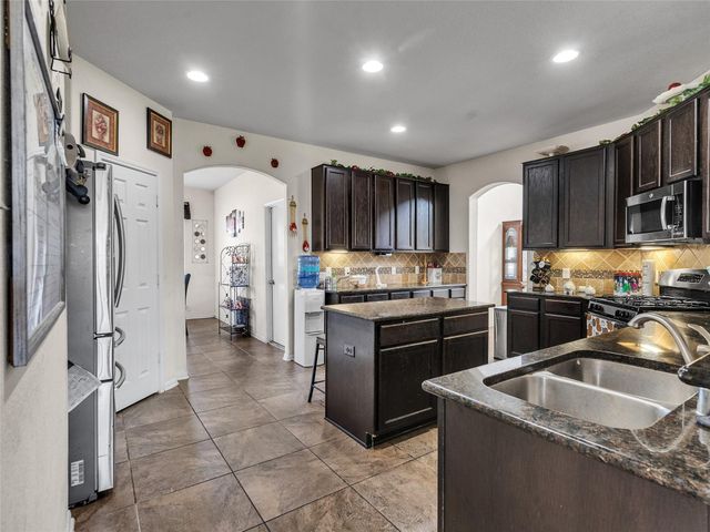 5438 Seabird Street, Baytown, TX 77521