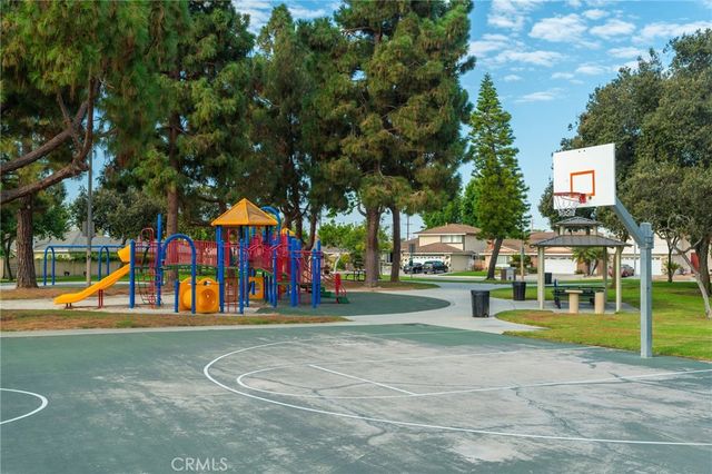 9230 Larkspur, Westminster, CA 92683