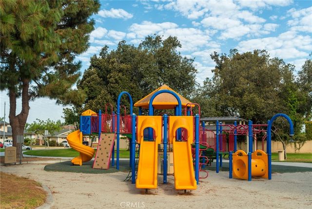 9230 Larkspur, Westminster, CA 92683