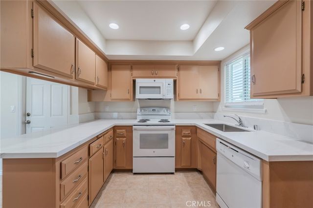 9230 Larkspur, Westminster, CA 92683