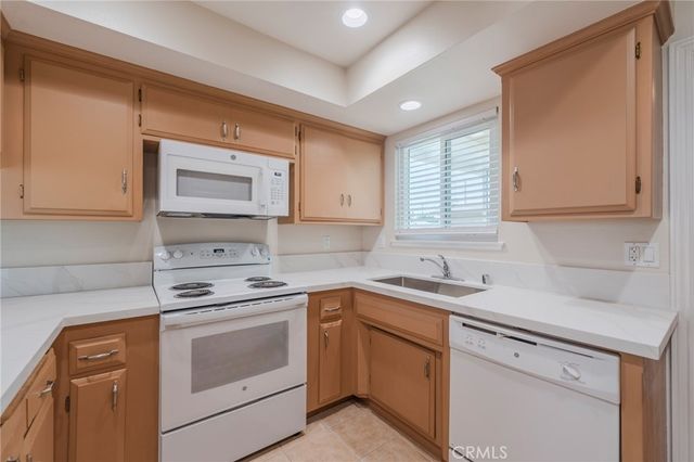 9230 Larkspur, Westminster, CA 92683